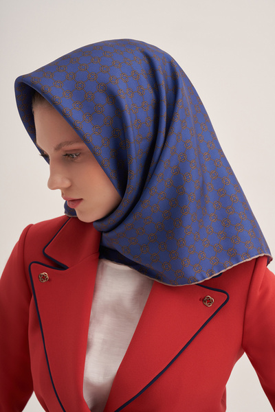 Aker Logo Desenli Ipek Krep Saten Eşarp