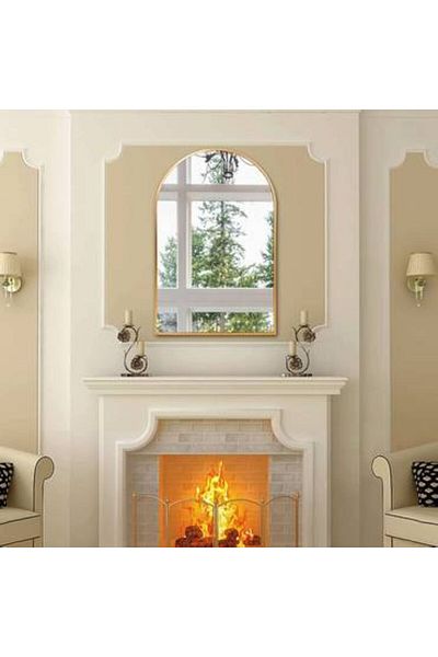 Generica Decorative mirror with a golden frame