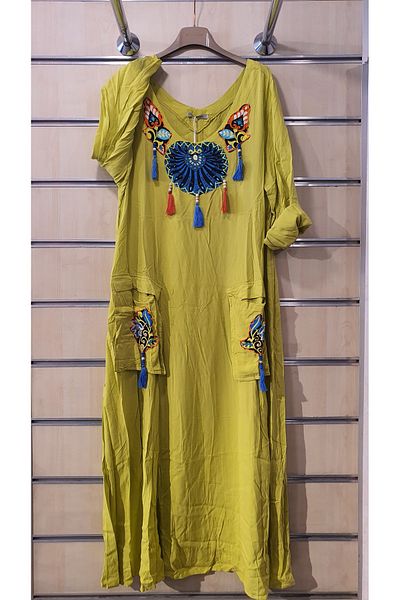 Park Moda Rochie cu model simplu cu detaliu ciucuri