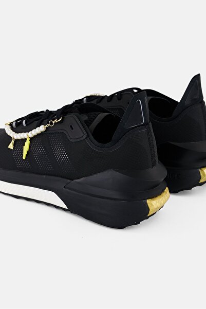 adidas Men Avryn Lace Up Outdoor Shoes, Black