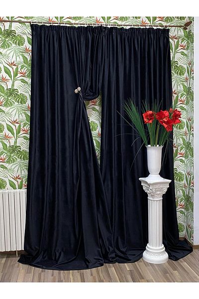 Liz Line Set of two velvet curtains, with drapery, various sizes and colors, from the "Velvet" range by Liz Line