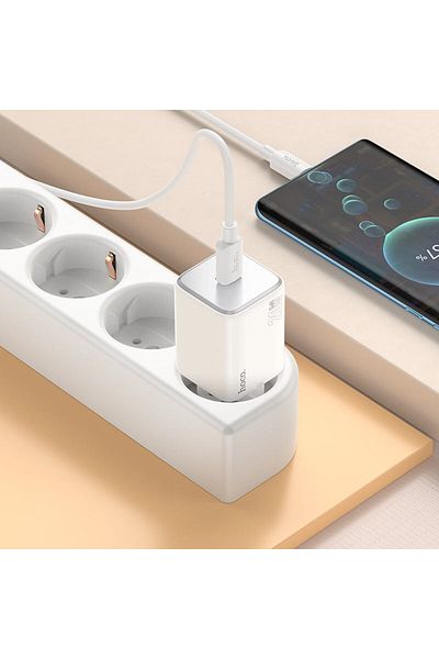 REDz Accessories Hoco N40 Charger Set, Type-c Cable Adapter, Fast Charging 20w, For Iphone 15/16 And Android, White