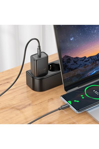 REDz Accessories Set adaptor HOCO N60 și cablu Type-C, pentru iPhone 15/16 și Android, încărcare rapidă 20W, negru