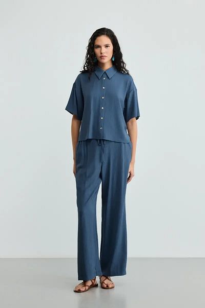 Gusto Crinkle Wide Leg Trousers - Navy Blue