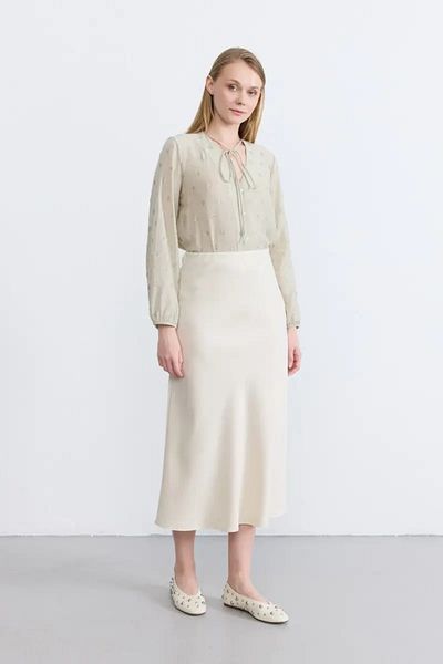 Gusto Ecru Satin Bias Skirt