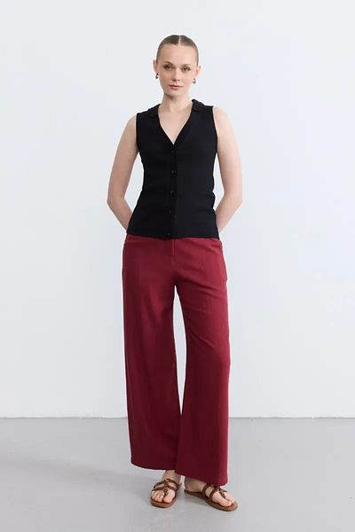 Gusto Μπλούζα Polo Neck Cotton Camisole με κουμπιά - Μαύρη