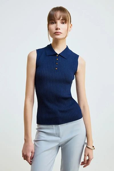 Gusto Bluză tricotată fără mâneci cu gât polo - bleumarin