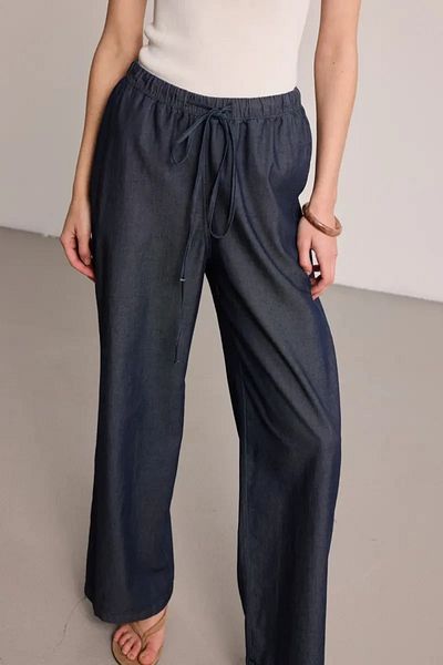 Gusto Pantaloni largi din denim cu talie elastică - albastru