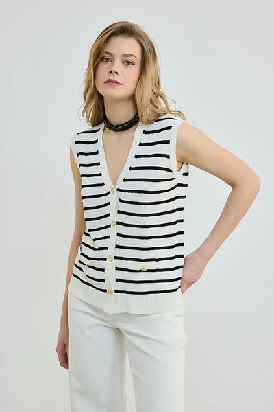 Gusto Striped Knitwear Vest - Ecru