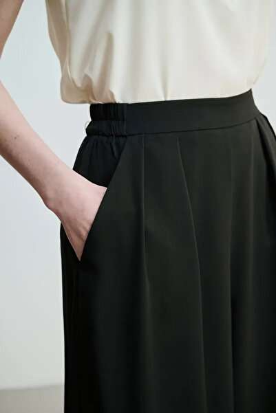 Gusto Slit Wide Leg Trousers - Black