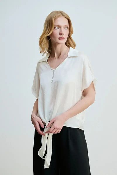 Gusto Ecru Color Crinkle Satin Front Tie Blouse