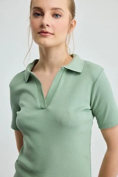 Gusto Tricou camisole din bumbac cu gât polo - verde