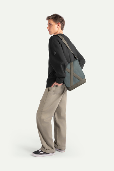 KAFT Unisex Vertical Messenger Bag - Methone - Storm