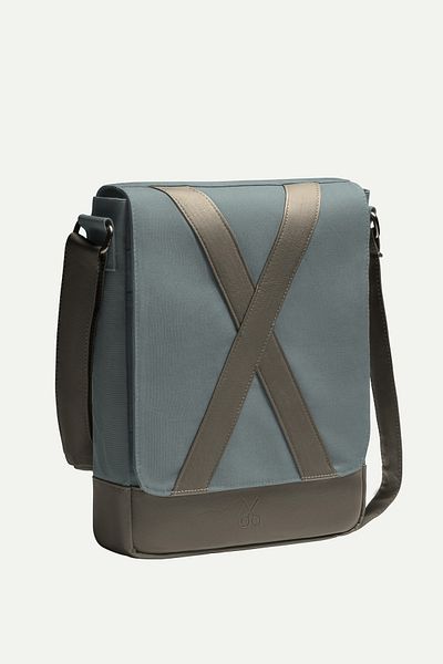 KAFT Unisex Vertical Messenger Bag - Methone - Storm