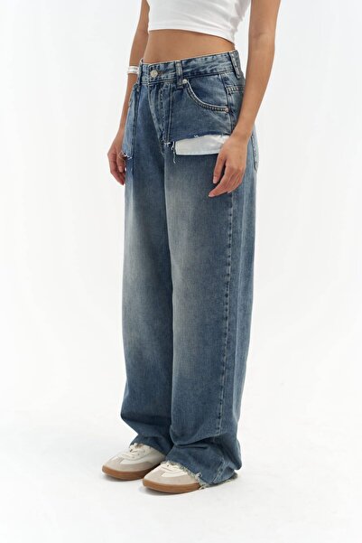 MAI STUDIOS CO. Kai Pocket Detail kék Jean nadrág