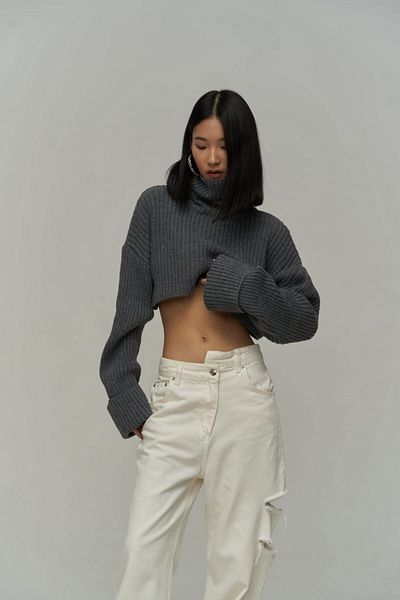 MAİ COLLECTİON Pulover Crop Antracit cu gât Revue