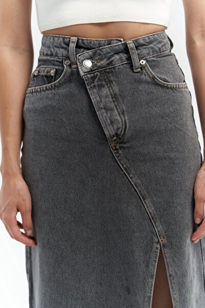 MAI STUDIOS CO. Džínová sukně Claris Cross Smoked