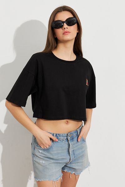 Cool & Sexy Women's Black Teddy Bear Embroidered Crop T-Shirt Ats8700