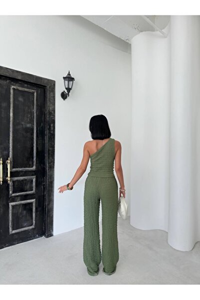 Laressi One Shoulder Seersucker Double Set