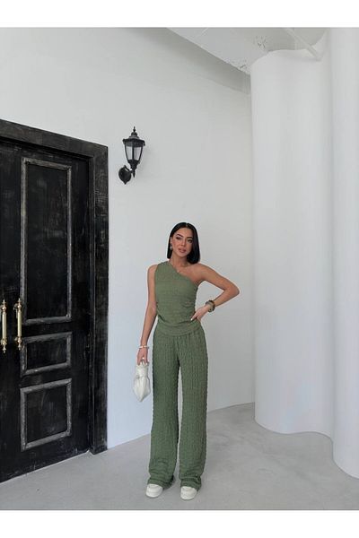 Laressi One Shoulder Seersucker Double Set