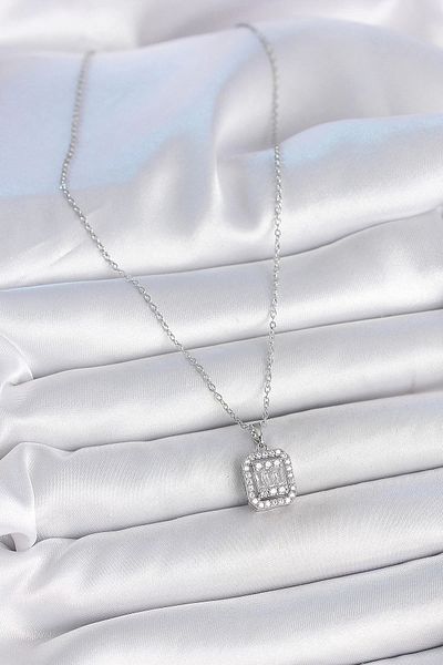 Clariss 316l الصلب الفضة اللون سلسلة مربع الزركون حجر المرأة قلادة