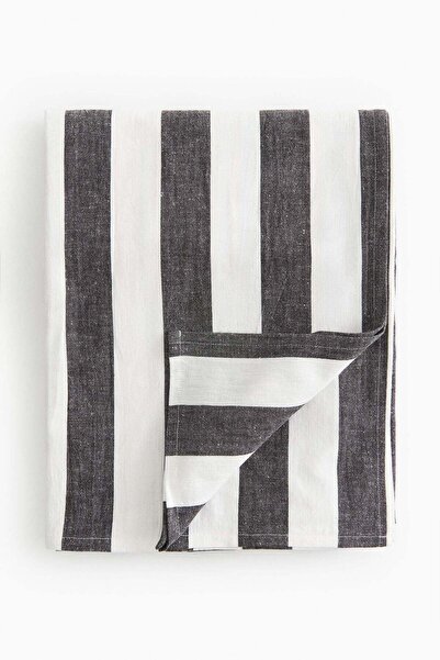 H&M Patterned cotton tablecloth