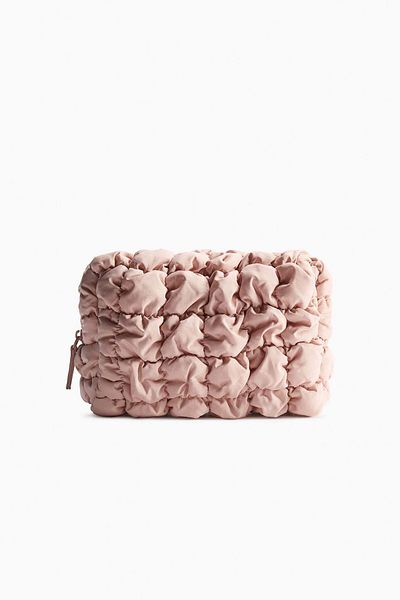 H&M حقيبة المكياج