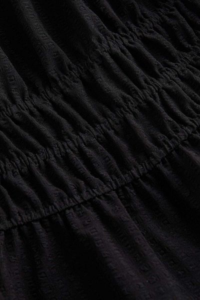 H&M Off-the-shoulder dress