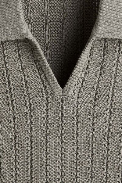 H&M Regular Fit Textured-knit Polo Shirt