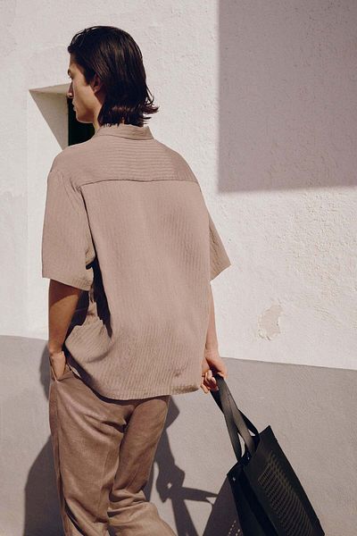 H&M Loose Fit Crinkled Resort Shirt