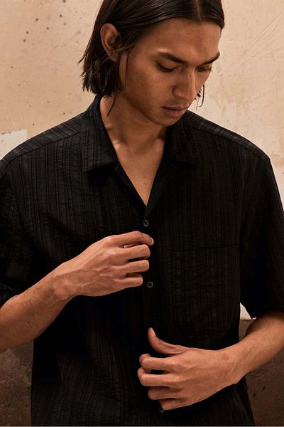 H&M Regular Fit Textured resort shirt