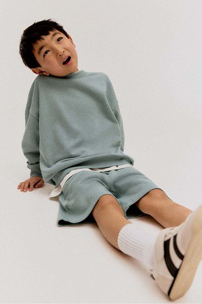 H&M 2-piece sweatshirt and shorts set
