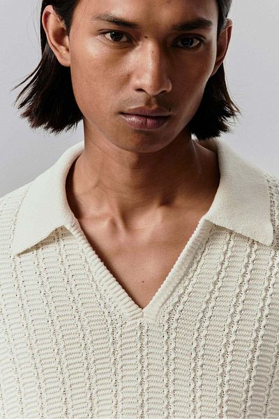 H&M Regular Fit Textured-knit polo shirt
