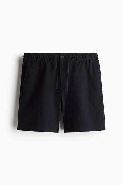 H&M شورت بقصّة عادية مصنوع من مزيج الكتان