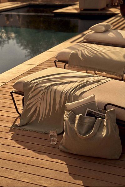 H&M Fringed beach towel