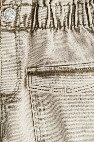 H&M Loose Fit Denim shorts