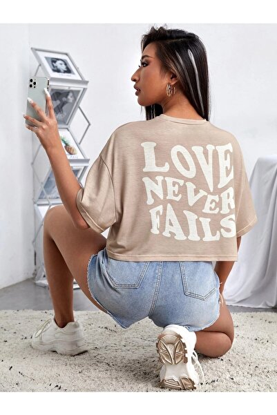 NOFLEN Γυναικεία Crop Oversize Love Never Printed