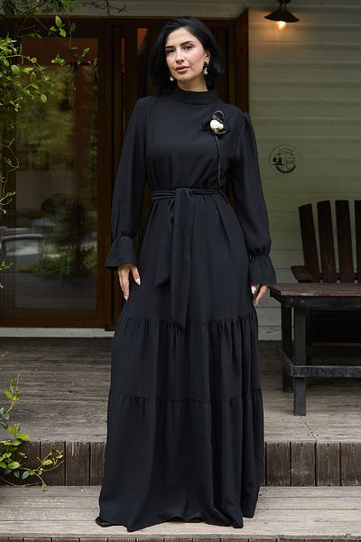 InStyle Black Dress with Flower Brooch Detail Belted