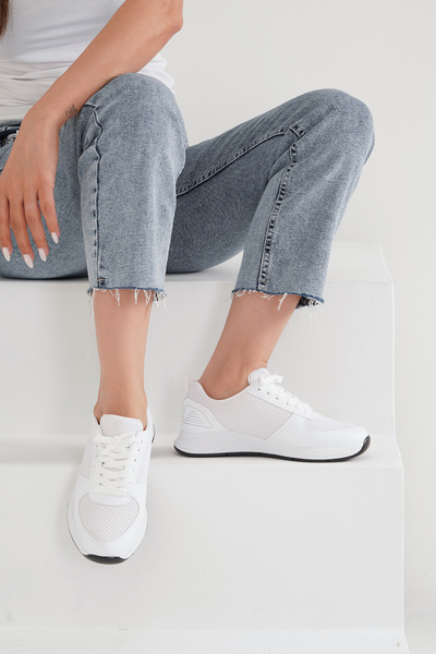 Beyond Γυναικείο δερμάτινο πάνινο παπούτσι με λευκό κορδόνι με λεπτομέρεια 2,5 cm Byndf301