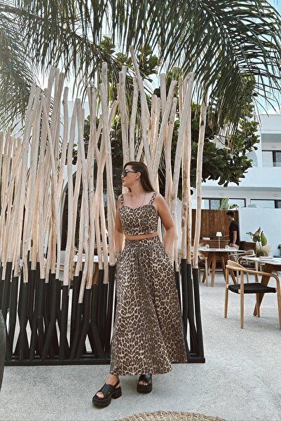 ELVAN TOLON Σετ με κοντό τοπ και φούστα με σχέδιο λεοπάρ