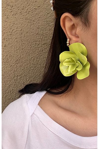 YENGEÇ Flower Earrings