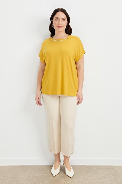 accort Büyük Beden Kolye Detaylı Bluz-SAFRAN