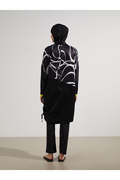 LC Waikiki May, T-Cazz (S5)