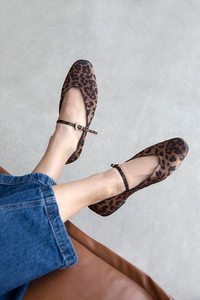 STRASWANS Evve Women's Buckle Detail Satin Ballerina Leopard