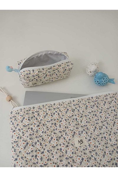 M&B Cream Daisy Pattern Laptop-Pencil Case 10-11-12 Inch