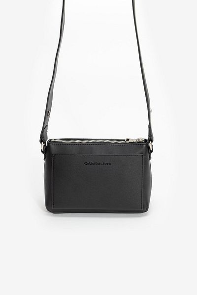 Calvin Klein SCULPTED CAMERA POUCH21 MONO