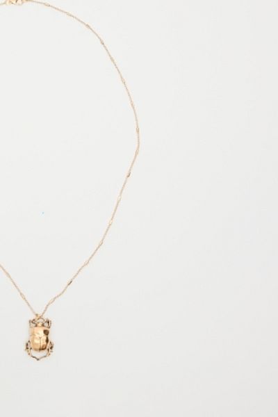 Manuka Conch Bug Pendant Standard