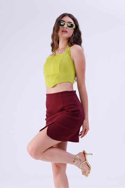 LA PANTE Burgundy Straight Cut Mini Skirt with Slit Detail