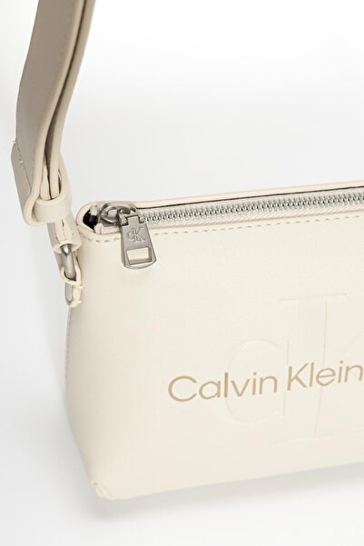 Calvin Klein Jeans Sculpted Camera Pouch Çapraz Askılı Çanta