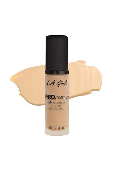 L.A. Girl L.A.Girl PRO Matte Ultra Mat Ivory Foundation with high coverage and matte finish, 30ml